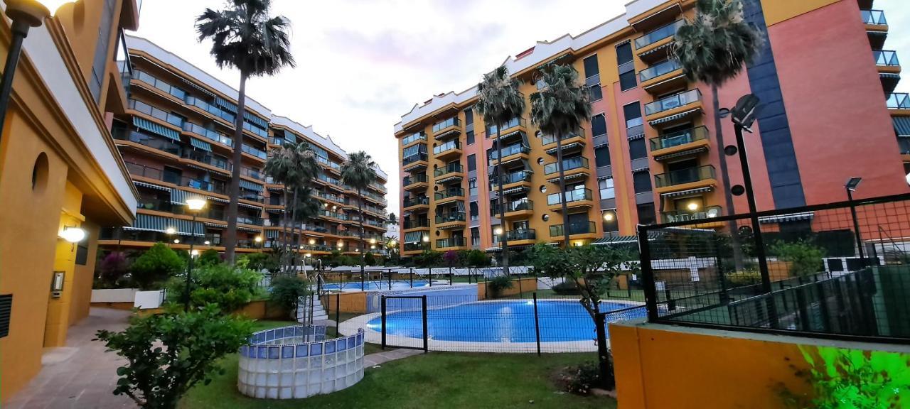 Impresionante Primera Linea De Playa, Bajondillo Beach Torremolinos Exterior foto