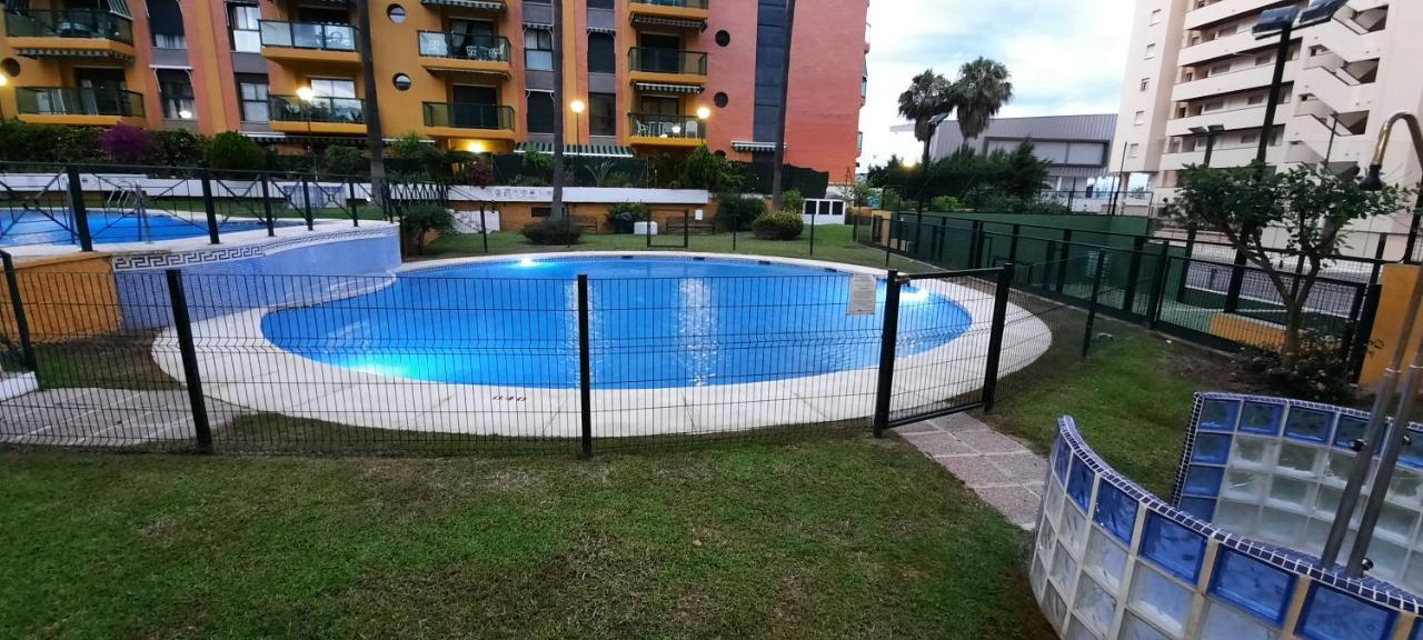 Impresionante Primera Linea De Playa, Bajondillo Beach Torremolinos Exterior foto